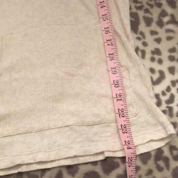 Aeropostale Fitted Hooded Ribbed Top in Oatmeal Size Large Juniors - Picture 6 of 9